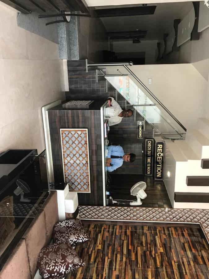 Hotel Mmk Kanpur Ngoại thất bức ảnh