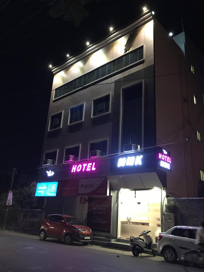 Hotel Mmk Kanpur Ngoại thất bức ảnh