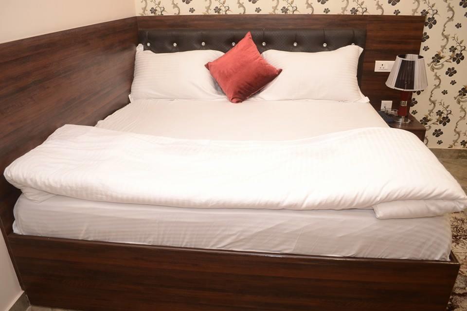 Hotel Mmk Kanpur Ngoại thất bức ảnh