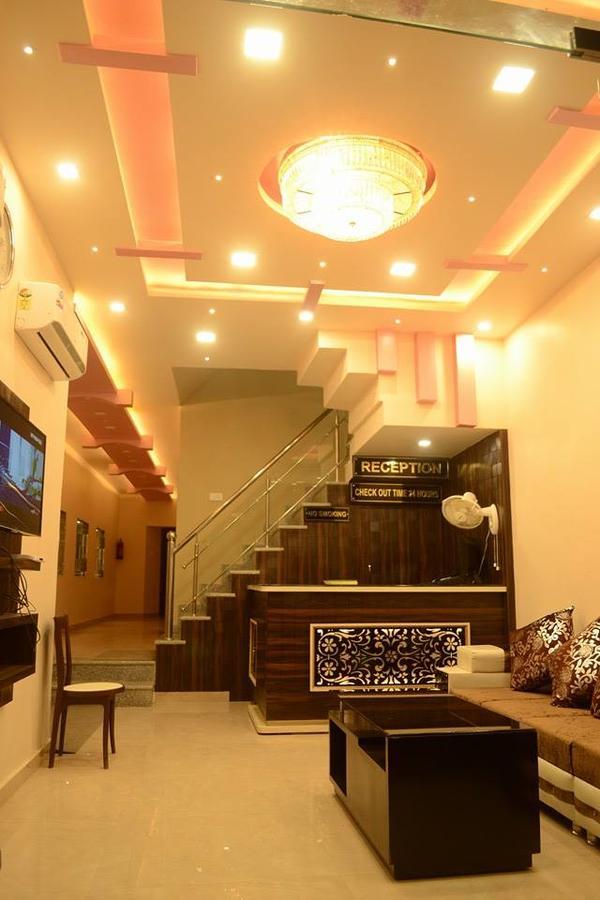Hotel Mmk Kanpur Ngoại thất bức ảnh