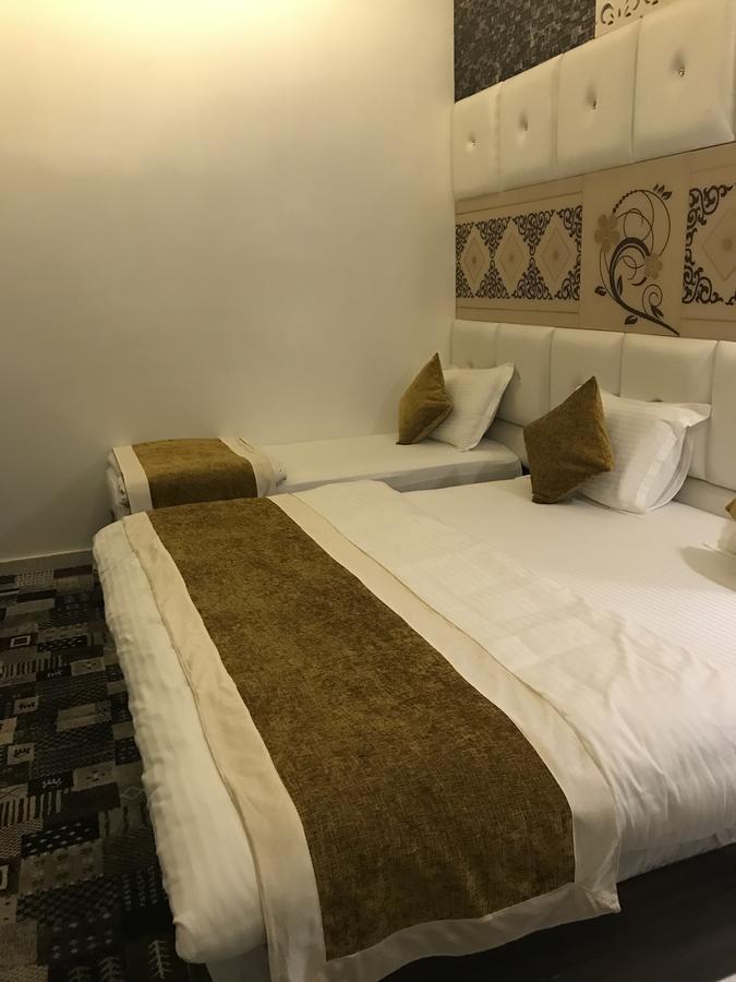 Hotel Mmk Kanpur Ngoại thất bức ảnh