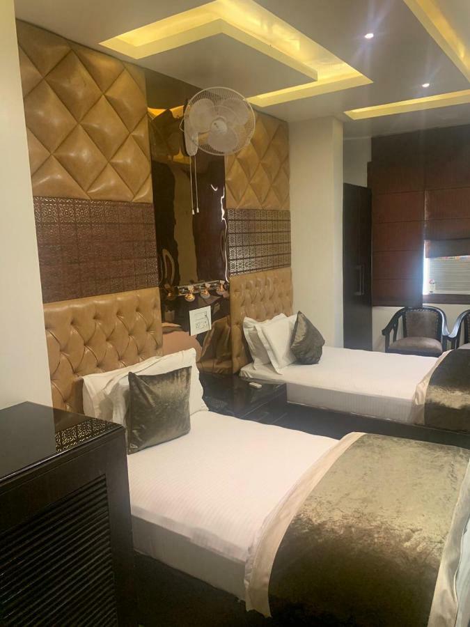 Hotel Mmk Kanpur Ngoại thất bức ảnh